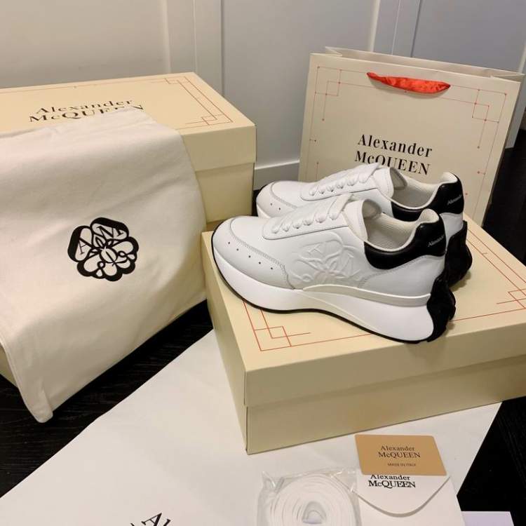 Picture of Alexander McQueen Shoes _SKUAlexanderMcqueensz35-453CTF0444352